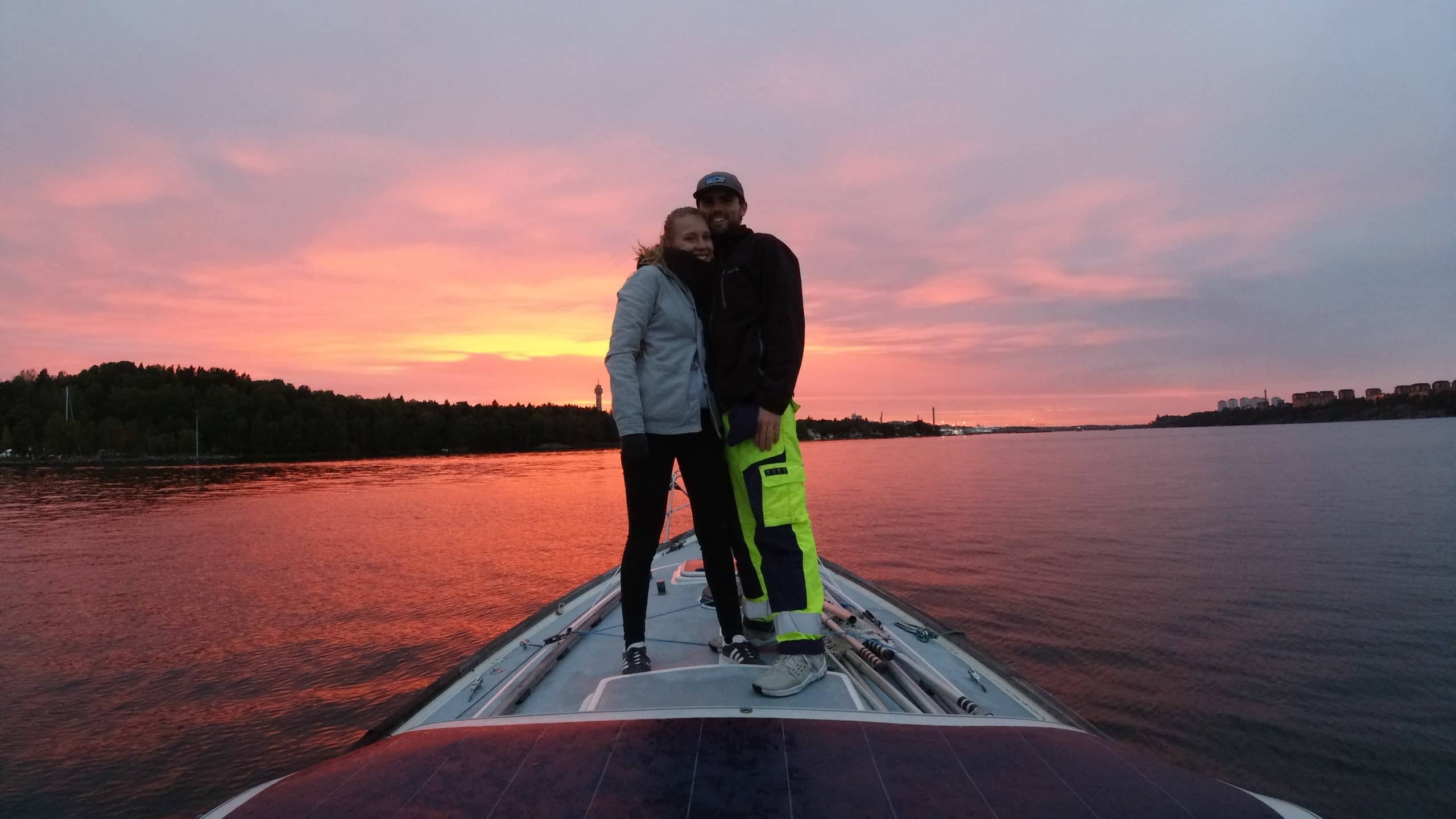 solar-powered-sailing-around-the-world-featured